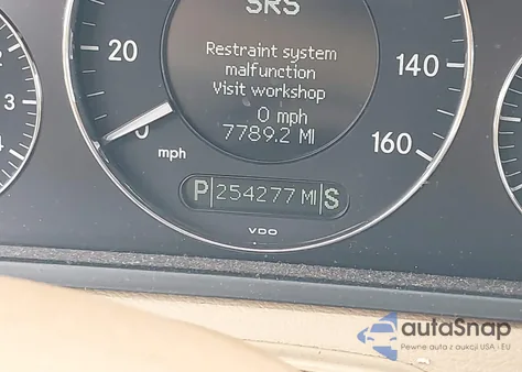 2007 Mercedes-Benz E 350 4Matic z USA, uszkodzony, nr VIN WDBUF87X47X217732